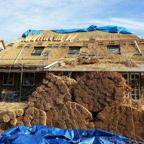 Renoveren woning met rieten kap
